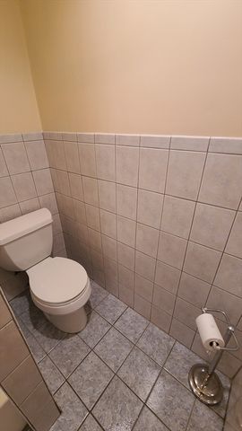 414 Hanover Street 5, Boston, MA 02113