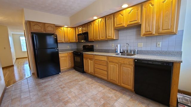 414 Hanover Street 5, Boston, MA 02113