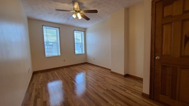 414 Hanover Street 5, Boston, MA 02113