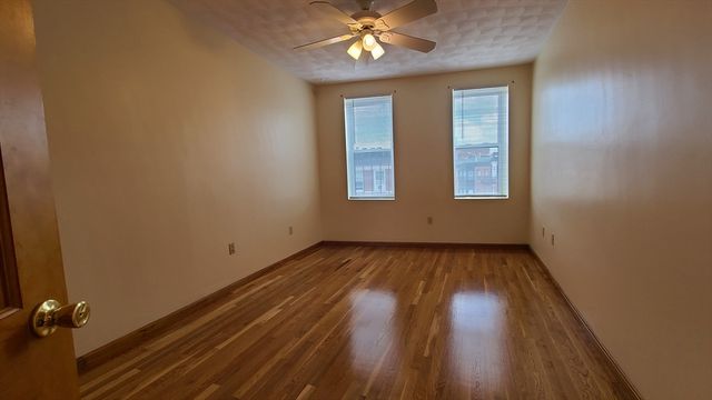 414 Hanover Street 5, Boston, MA 02113