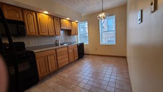 414 Hanover Street 5, Boston, MA 02113