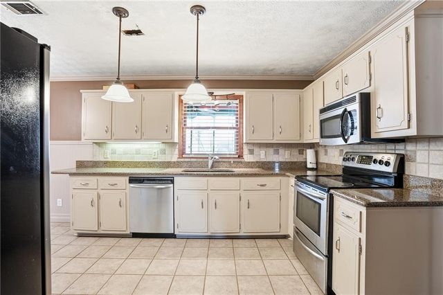 2730 Sunday Road, Stockbridge, GA 30281