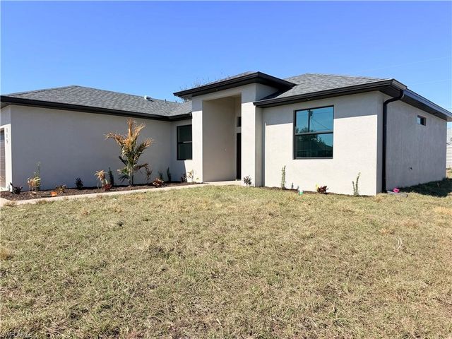 315 NW 3rd LN, Cape Coral, FL 33993