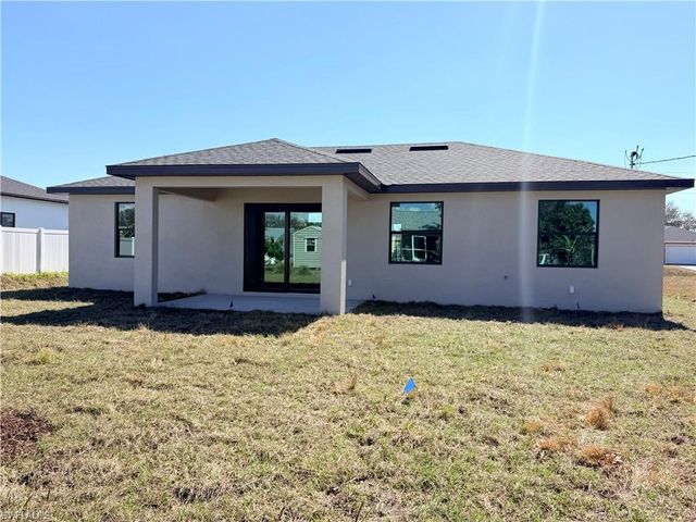 315 NW 3rd LN, Cape Coral, FL 33993