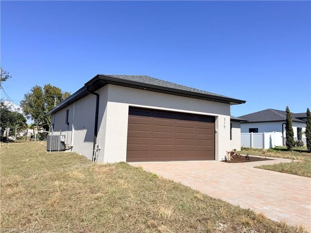 315 NW 3rd LN, Cape Coral, FL 33993