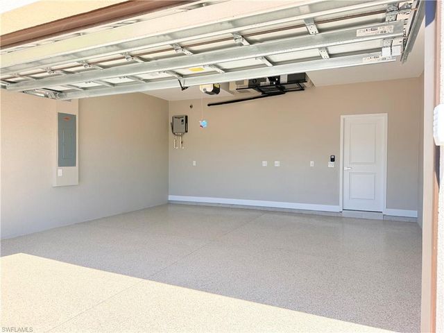 315 NW 3rd LN, Cape Coral, FL 33993