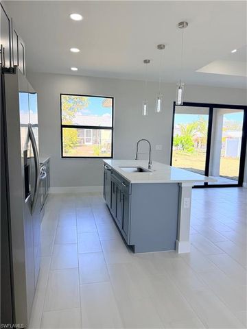 315 NW 3rd LN, Cape Coral, FL 33993