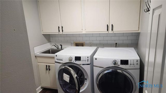 4733 High Oaks Boulevard, Toledo, OH 43623