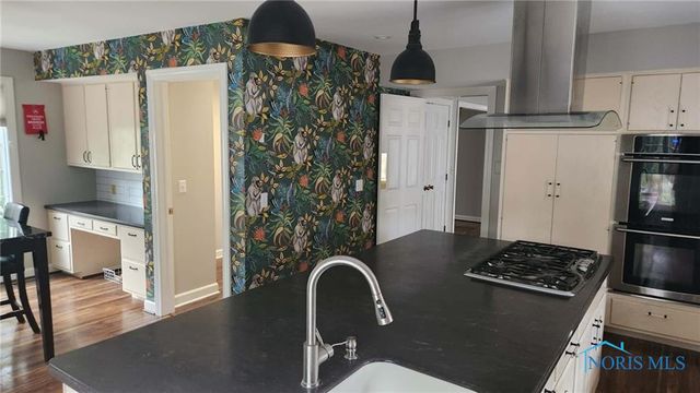 4733 High Oaks Boulevard, Toledo, OH 43623