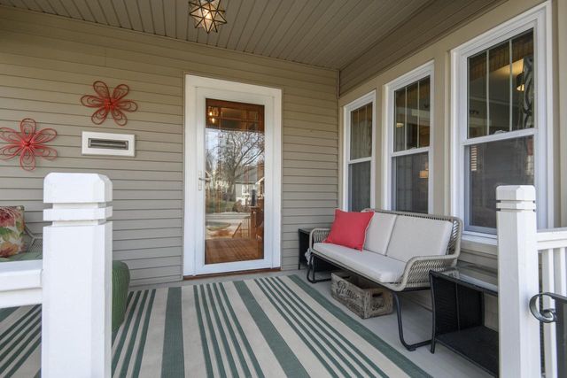 539 S 5th AVENUE, West Bend, WI 53090
