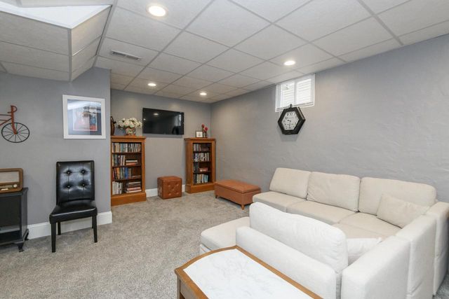 539 S 5th AVENUE, West Bend, WI 53090