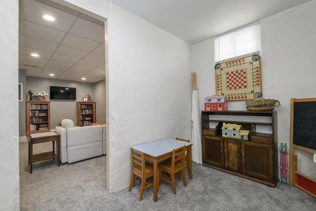 539 S 5th AVENUE, West Bend, WI 53090