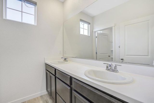 117 E Central Parkway, Mountain House, CA 95391