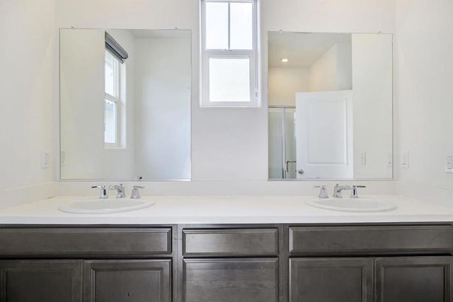 117 E Central Parkway, Mountain House, CA 95391