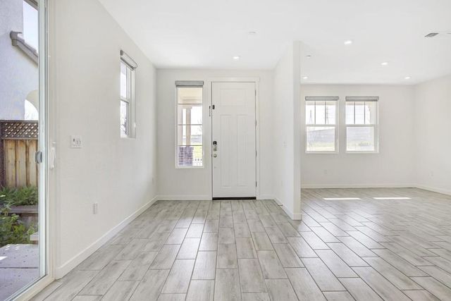 117 E Central Parkway, Mountain House, CA 95391