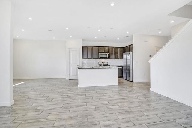 117 E Central Parkway, Mountain House, CA 95391