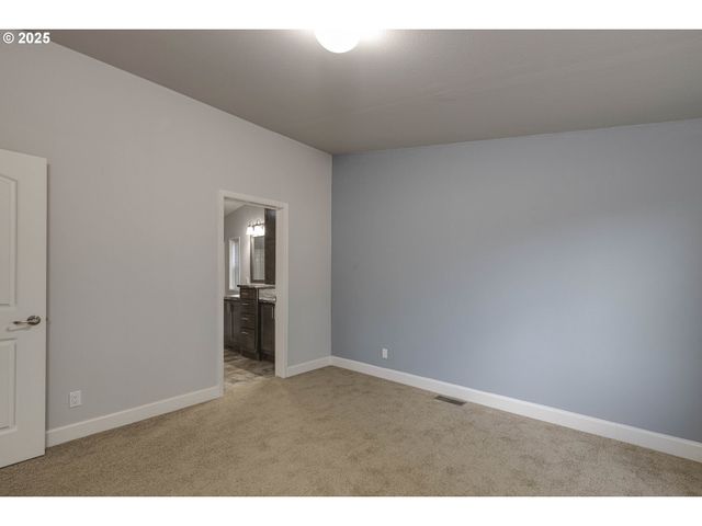 25110 Sw RED PRAIRIE Rd, Sheridan, OR 97378