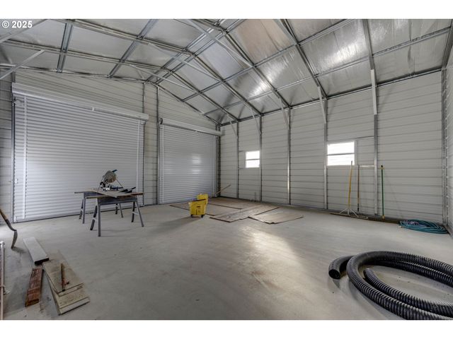 25110 Sw RED PRAIRIE Rd, Sheridan, OR 97378