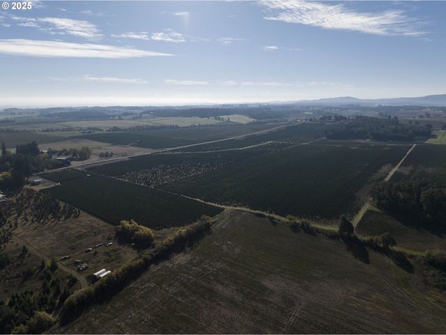 25110 Sw RED PRAIRIE Rd, Sheridan, OR 97378