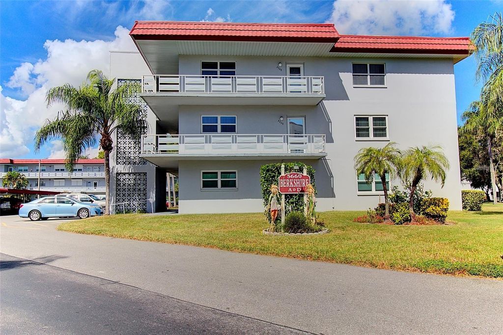 5660 80TH STREET N D205, St Petersburg, FL 33709