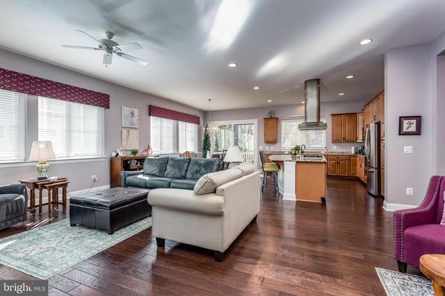 114 TURNSTONE LN, Lake Frederick, VA 22630