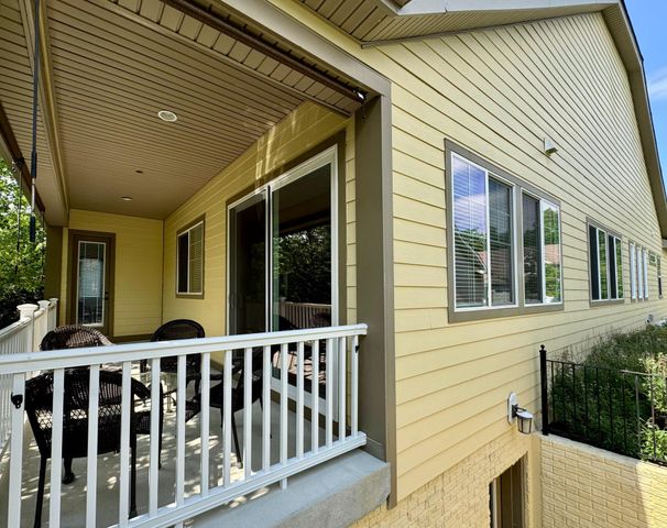 114 TURNSTONE LN, Lake Frederick, VA 22630