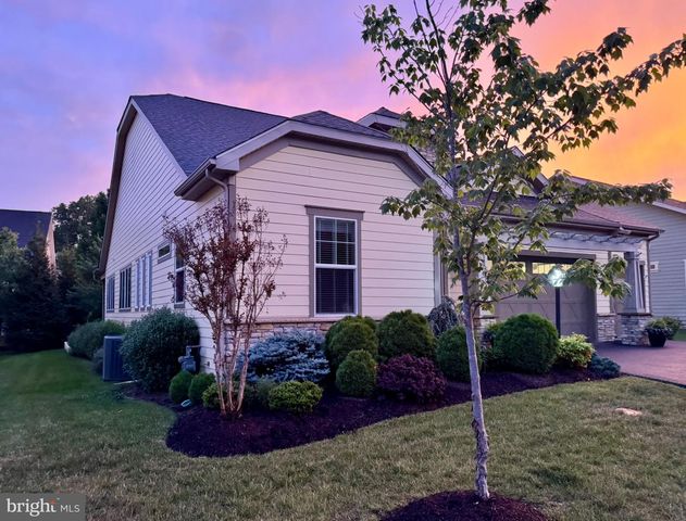 114 TURNSTONE LN, Lake Frederick, VA 22630