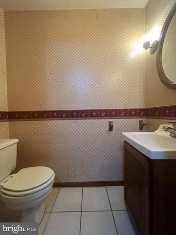 18804 CREEPER LN, Gaithersburg, MD 20879