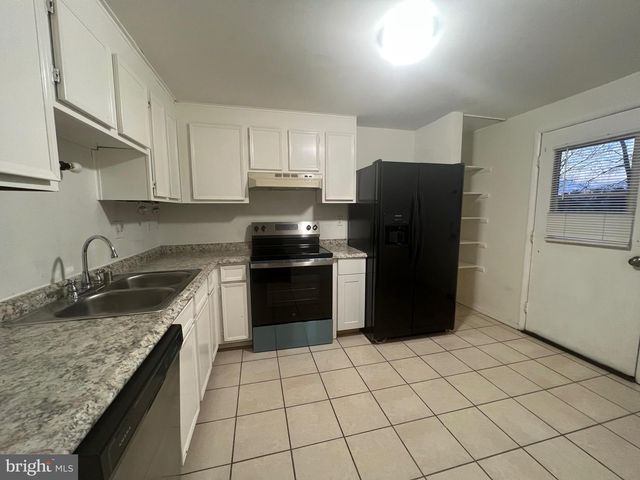 18804 CREEPER LN, Gaithersburg, MD 20879