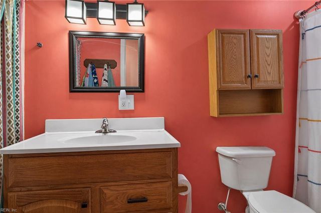 342 Plum DR, Hartfield, VA 23071
