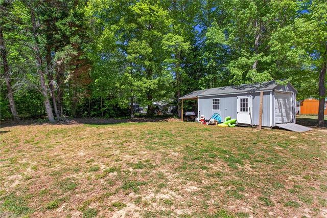 342 Plum DR, Hartfield, VA 23071