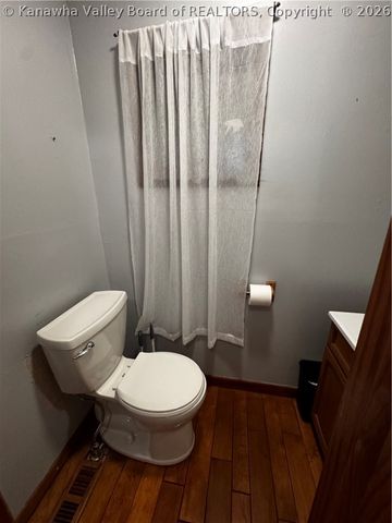 6192 Huff Creek Highway, Davin, WV 25617