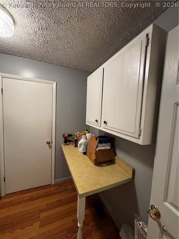 6192 Huff Creek Highway, Davin, WV 25617