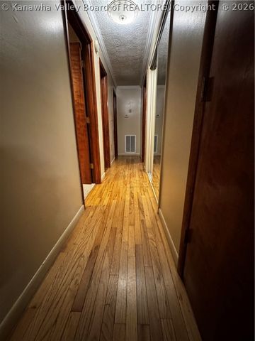 6192 Huff Creek Highway, Davin, WV 25617