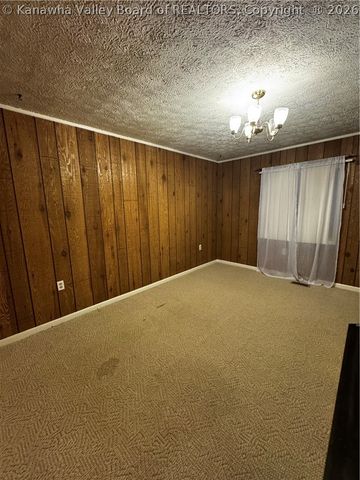 6192 Huff Creek Highway, Davin, WV 25617