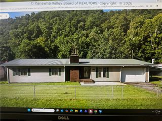 6192 Huff Creek Highway, Davin, WV 25617