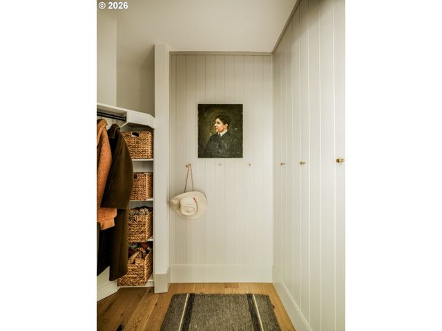 1615 S GREENWOOD Rd, Portland, OR 97219