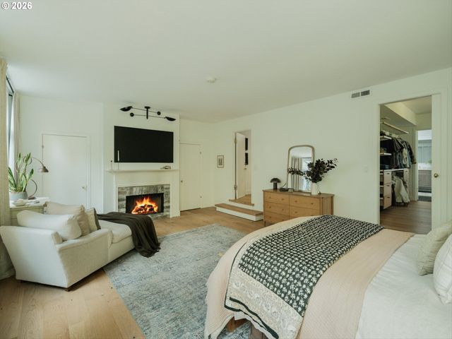 1615 S GREENWOOD Rd, Portland, OR 97219