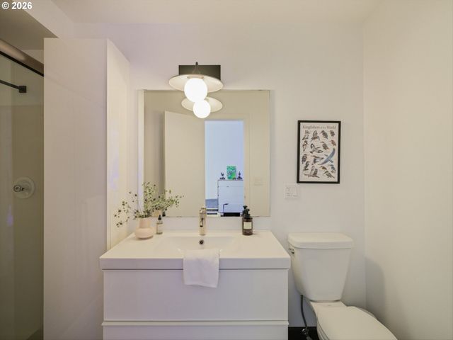 1615 S GREENWOOD Rd, Portland, OR 97219