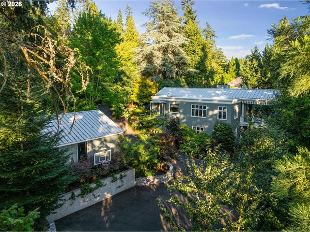 1615 S GREENWOOD Rd, Portland, OR 97219