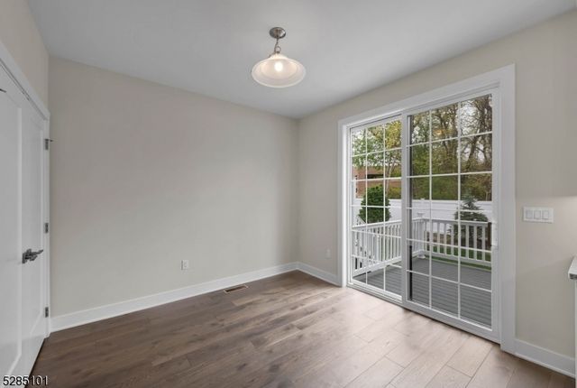 92 Cinnamon Dr, Upper Saddle River Boro, NJ 07458