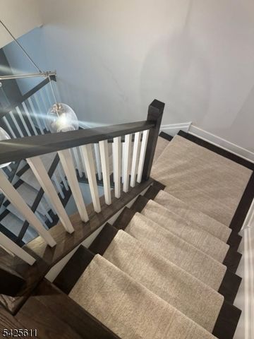 92 Cinnamon Dr, Upper Saddle River Boro, NJ 07458