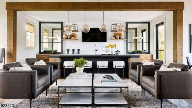 92 Cinnamon Dr, Upper Saddle River Boro, NJ 07458