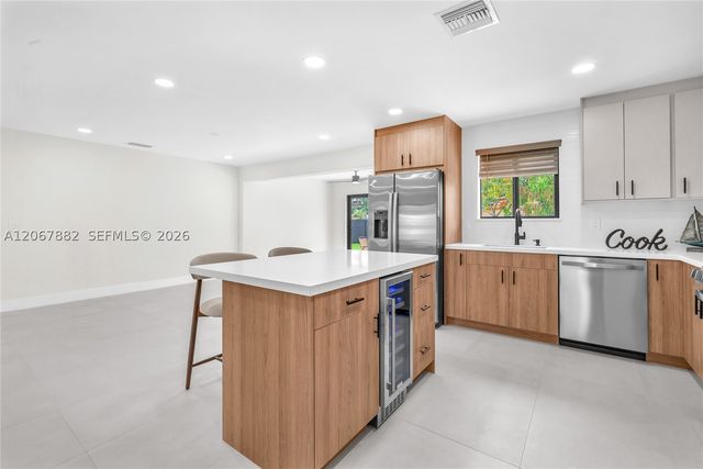 2840 SW 5th St, Fort Lauderdale, FL 33312