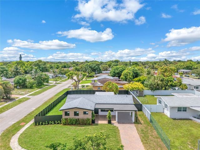 2840 SW 5th St, Fort Lauderdale, FL 33312
