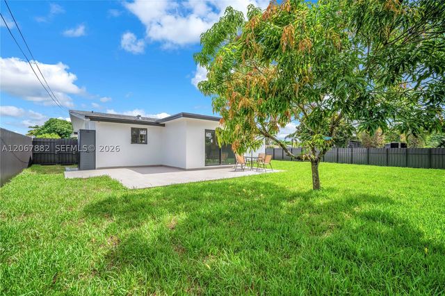 2840 SW 5th St, Fort Lauderdale, FL 33312