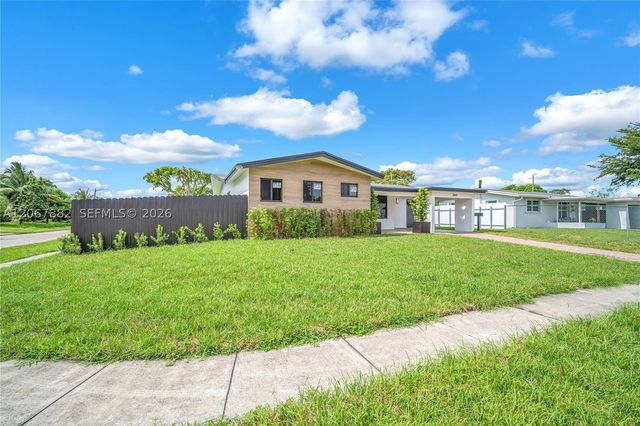 2840 SW 5th St, Fort Lauderdale, FL 33312