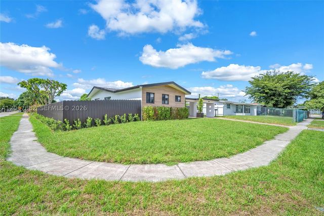 2840 SW 5th St, Fort Lauderdale, FL 33312
