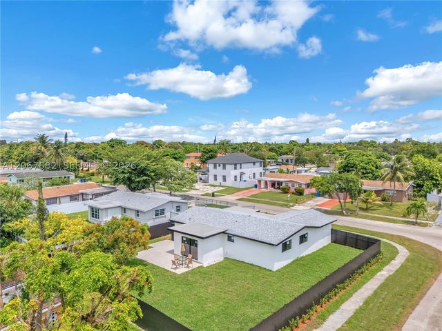 2840 SW 5th St, Fort Lauderdale, FL 33312