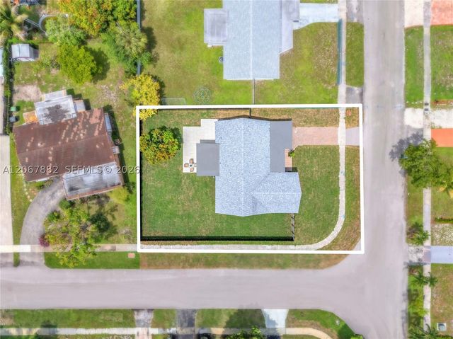 2840 SW 5th St, Fort Lauderdale, FL 33312